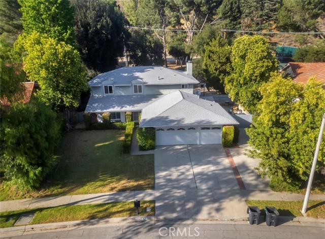 5340 Edgeware Drive, Calabasas CA: https://media.crmls.org/medias/8c438eb2-2580-41b6-89d7-1dc3508225a6.jpg