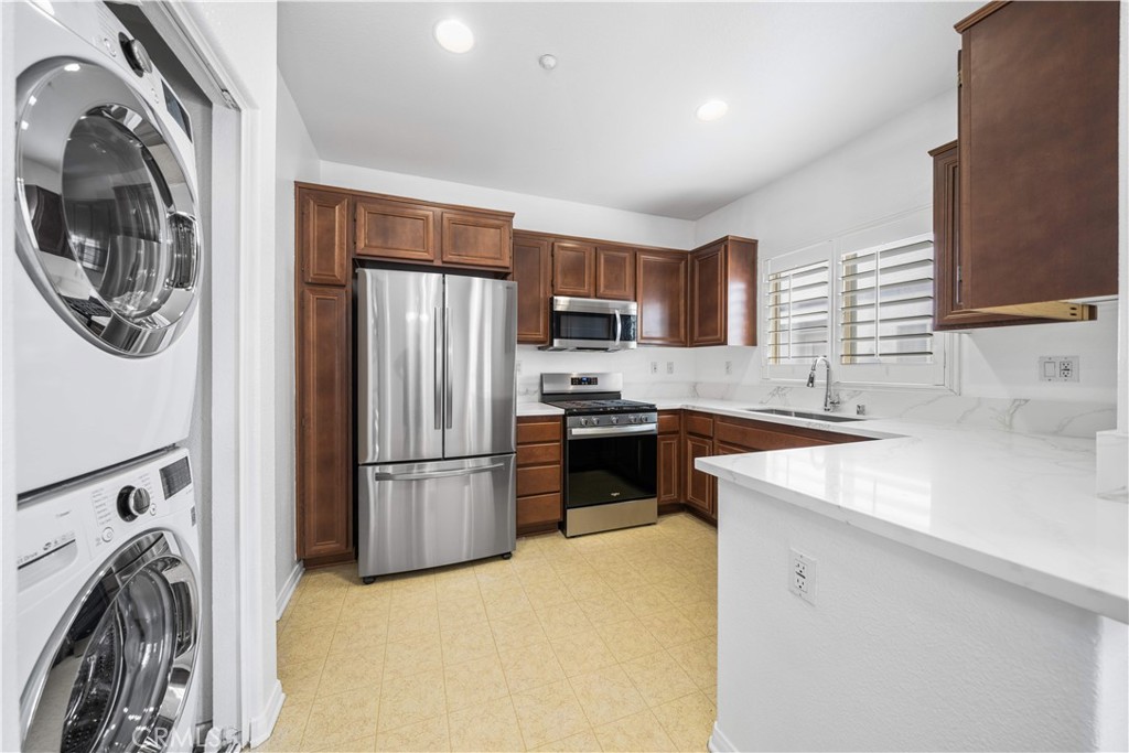 323 Tesoro - photo 15