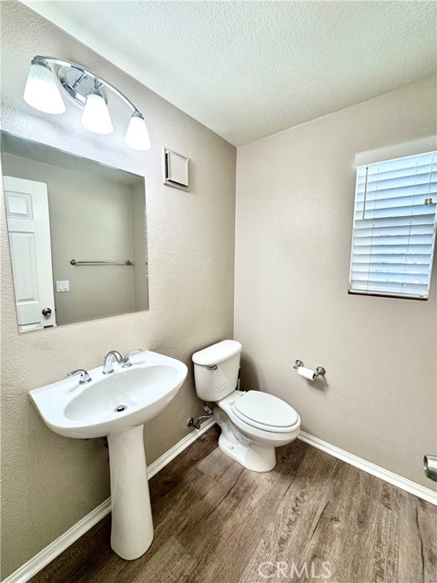 Detail Gallery Image 8 of 26 For 29 Quartz Ln, Ladera Ranch,  CA 92694 - 3 Beds | 2/1 Baths