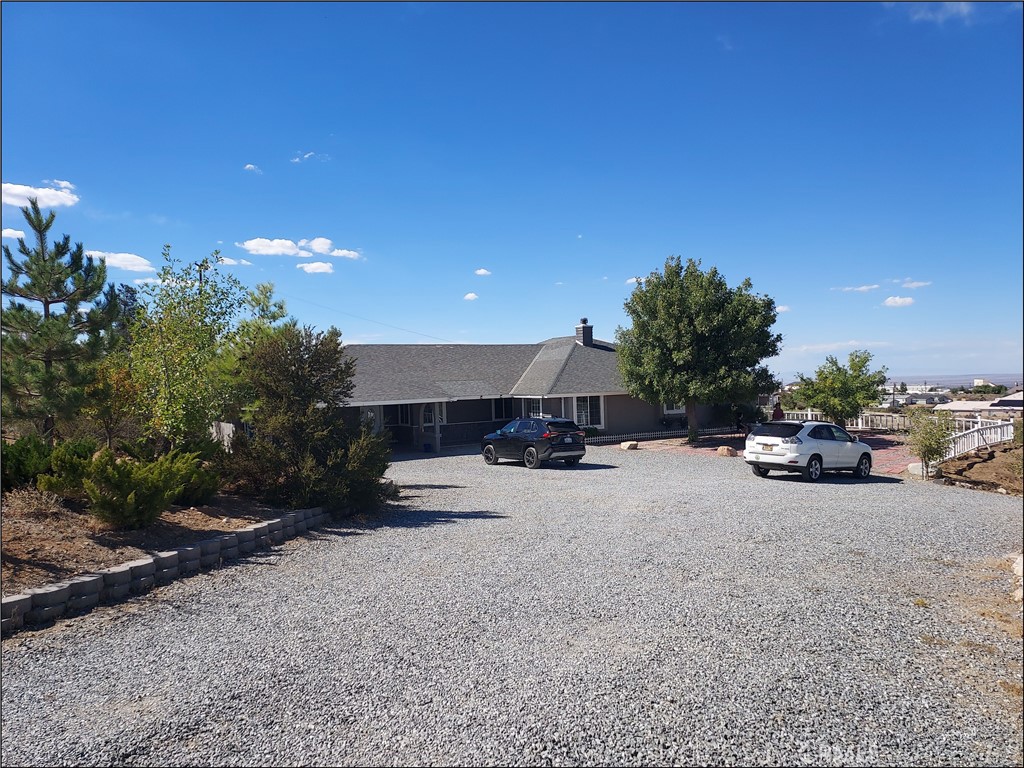 4274 Snow Line Drive 44, Phelan, CA 92371