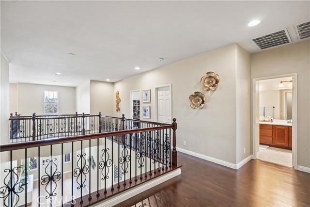Image 16 of 40 For 13707 Woodside Street
