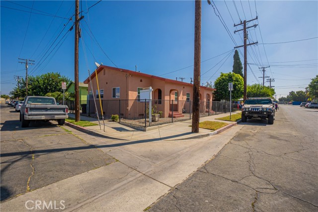 Image 2 for 1727 E 60Th St, Los Angeles, CA 90001