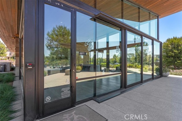 352 Merit, Irvine CA: https://media.crmls.org/medias/8c464a95-ebc9-4b59-ba58-4b44e5159377.jpg