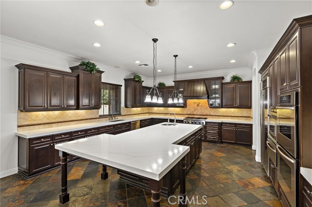 Detail Gallery Image 14 of 32 For 8120 Sunset Rose Dr, Corona,  CA 92883 - 5 Beds | 5/1 Baths