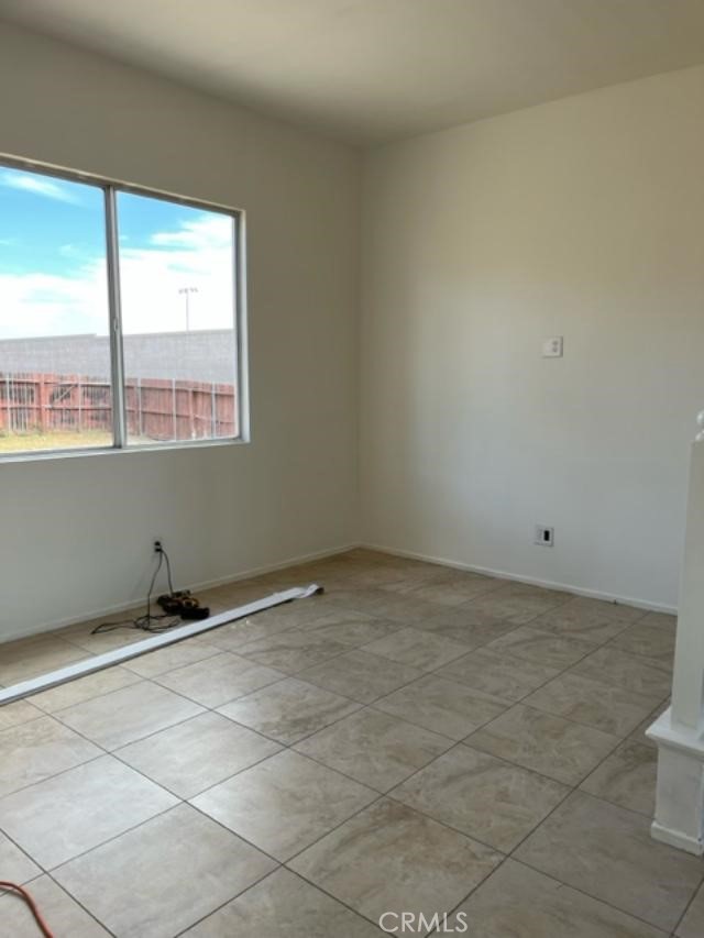 Detail Gallery Image 3 of 9 For 6492 Haven View, Jurupa Valley,  CA 92509 - 4 Beds | 2/1 Baths