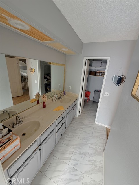 Detail Gallery Image 31 of 46 For 5102 Cantlewood, Palmdale,  CA 93552 - 4 Beds | 3 Baths