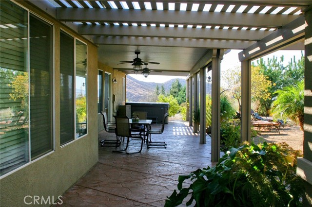 23641 ROSE QUARTZ Drive, Perris CA: https://media.crmls.org/medias/8c4865f7-0dfb-43a8-b646-6393c930de05.jpg