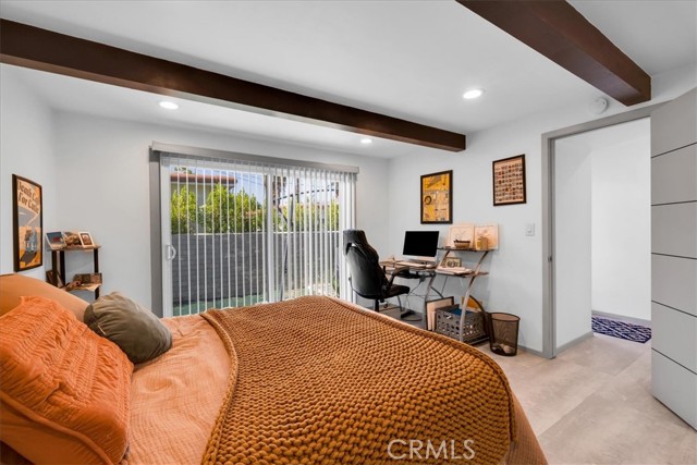 595 S Calle Santa Rosa, Palm Springs CA: https://media.crmls.org/medias/8c486c83-e67d-458f-ac65-5ea7850b43fd.jpg