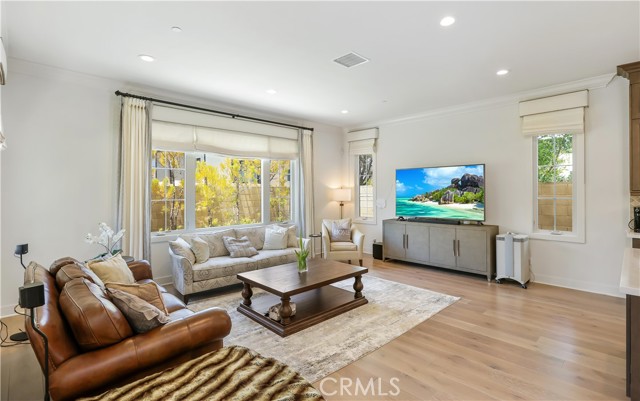 66 Eider Run, Irvine CA: https://media.crmls.org/medias/8c49a495-1004-4a8d-8113-c7a2909b2153.jpg