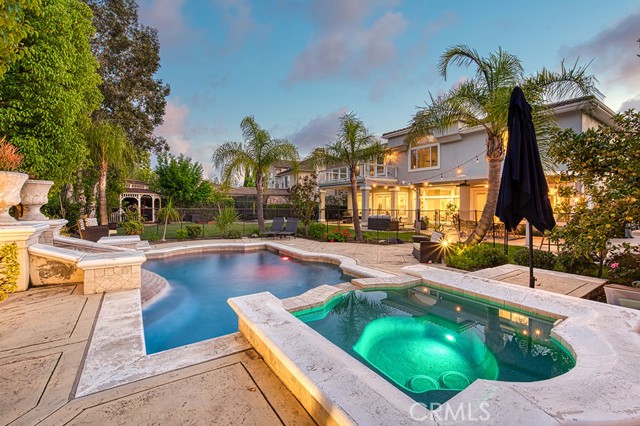 8 Joliet Drive, Coto de Caza CA: https://media.crmls.org/medias/8c49ce92-f531-4032-bdd3-d943fd65ce4a.jpg