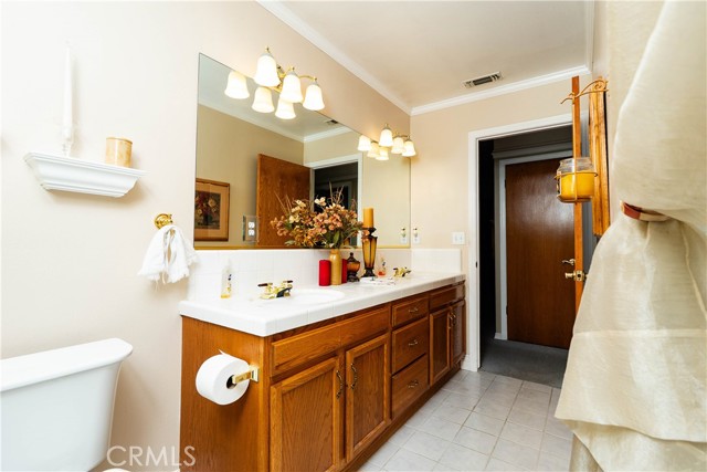 1029 Penny Street, Chowchilla CA: https://media.crmls.org/medias/8c49d7dd-aa85-4a98-9e9c-e2411ec58d1e.jpg