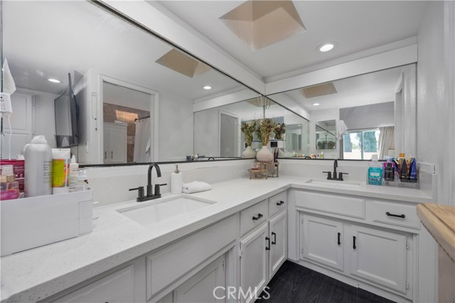 Detail Gallery Image 17 of 27 For 3319 Maywood Dr #1,  Bakersfield,  CA 93306 - 3 Beds | 2 Baths