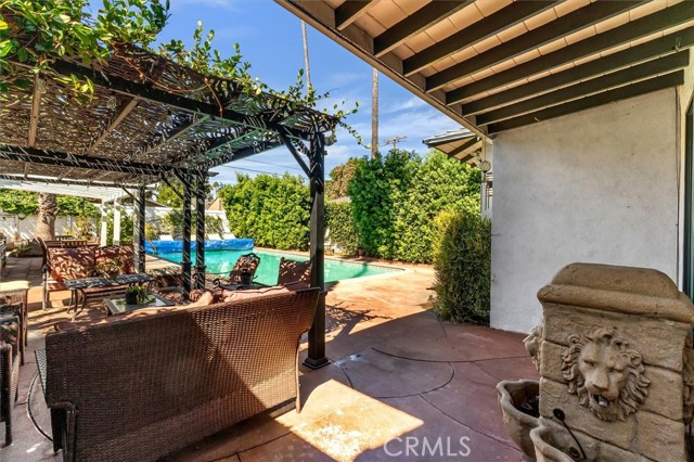 2 Bed Home for Sale in Valley Village, California