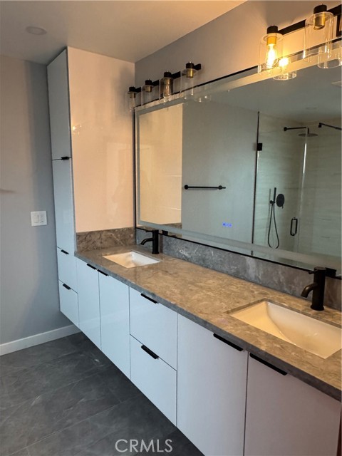 Detail Gallery Image 6 of 12 For 600 Ocean, Seal Beach,  CA 90740 - 4 Beds | 4 Baths