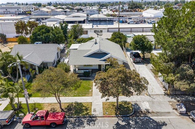 748 E Monterey Avenue, Pomona CA: https://media.crmls.org/medias/8c4bbd99-32a0-47c4-9774-8be2fcbcf9ca.jpg