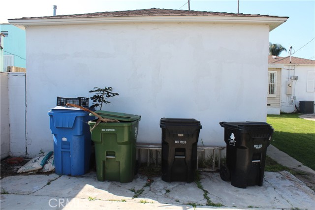 Detail Gallery Image 40 of 43 For 9812 S Denker, Los Angeles,  CA 90047 - 2 Beds | 1 Baths