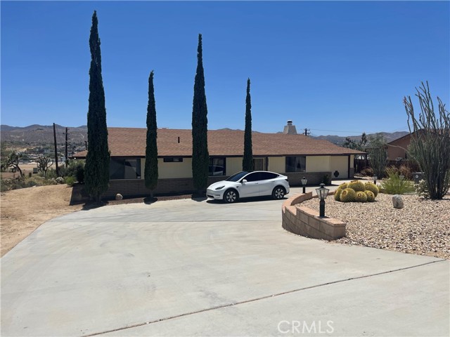 Image 2 for 57625 Sierra Way, Yucca Valley, CA 92284