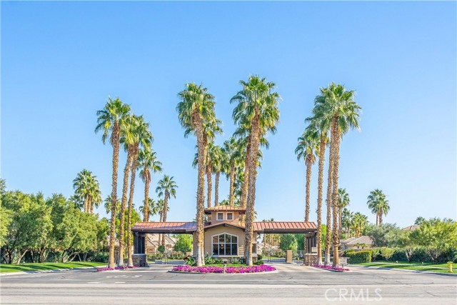 Image 31 of 33 For 55121 Summer Lynn Court