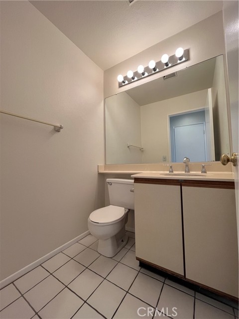 Detail Gallery Image 8 of 22 For 2362 Oak Haven, Simi Valley,  CA 93063 - 4 Beds | 2/1 Baths