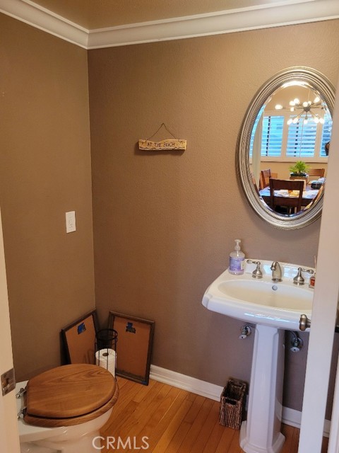 Detail Gallery Image 7 of 19 For 400 Palos Verdes, Redondo Beach,  CA 90277 - 3 Beds | 2/1 Baths