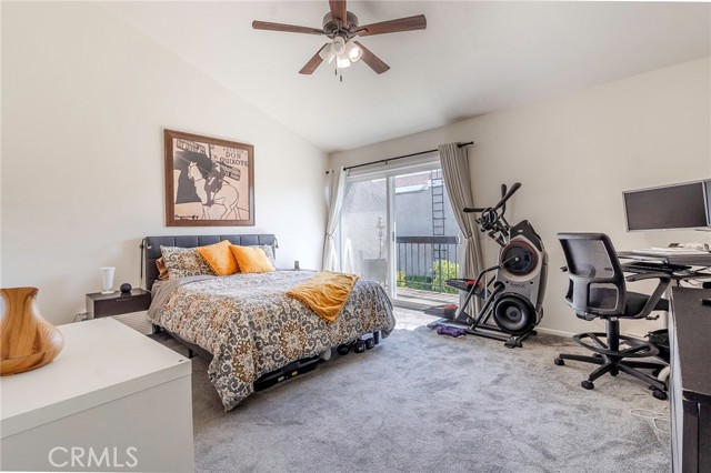 Detail Gallery Image 16 of 24 For 23549 Victory Blvd. #21,  West Hills,  CA 91307 - 3 Beds | 2/1 Baths