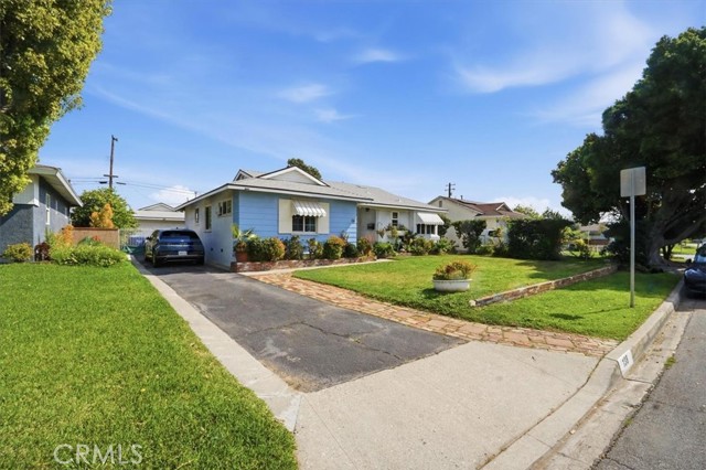 Image 26 of 31 For 138 Fernwood