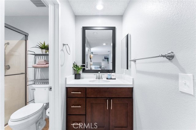 Image 23 of 31 For 1344 Brentwood Circle C