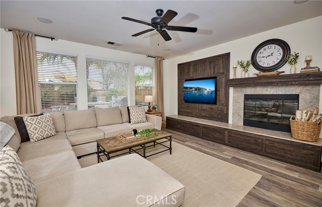 Detail Gallery Image 10 of 49 For 32118 Clear Springs, Winchester,  CA 92596 - 4 Beds | 2/1 Baths