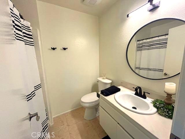 805 Vista Ct, Brea CA: https://media.crmls.org/medias/8c4e02f0-d236-44d2-8ad4-44b3c45b69d4.jpg