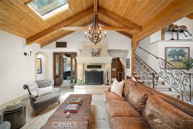 1155 Carpenter Canyon Road, Arroyo Grande CA: https://media.crmls.org/medias/8c4f3203-e15e-4b05-ba1b-ce9905ac7459.jpg