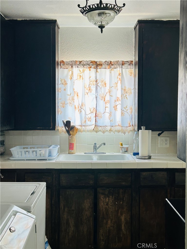 MLS #DW25139063 img 2