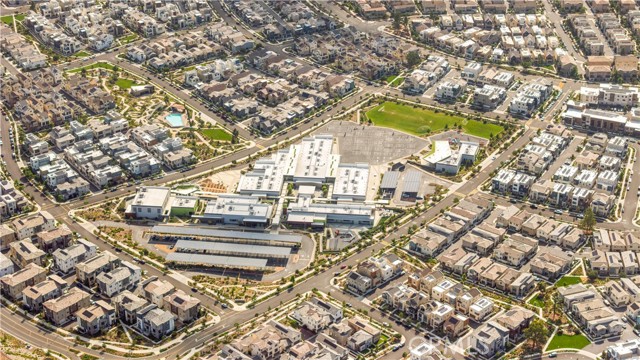 410 Lobata, Irvine CA: https://media.crmls.org/medias/8c510ef9-43a1-4d16-9e81-e053088028b0.jpg