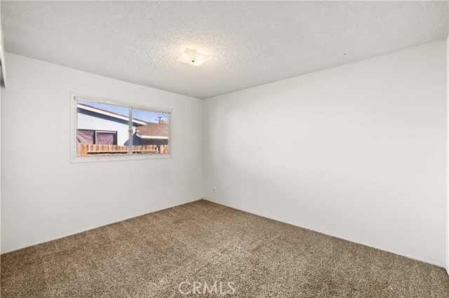 Detail Gallery Image 12 of 20 For 45443 Saigon, Lancaster,  CA 93534 - 3 Beds | 2 Baths