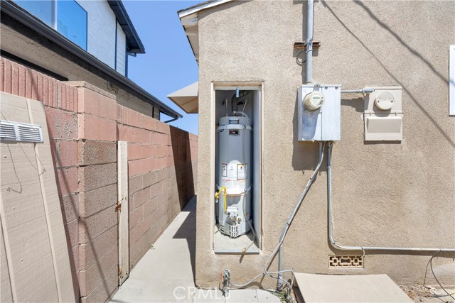 Detail Gallery Image 28 of 53 For 5572 Saint Ann Ave, Cypress,  CA 90630 - 5 Beds | 2 Baths