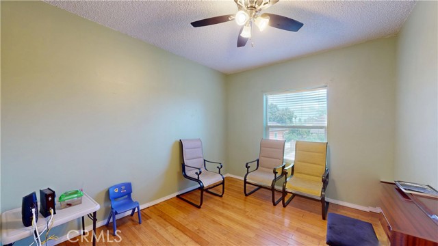 1155 E 58th Drive, Los Angeles CA: https://media.crmls.org/medias/8c51ff23-28c2-4b39-ad0d-1428c6afcbe5.jpg