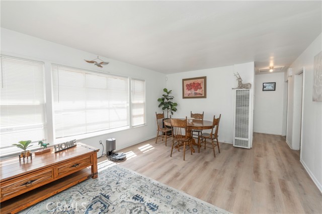 381 W Wabash Street, San Bernardino, California 92405, 3 Bedrooms Bedrooms, ,2 BathroomsBathrooms,Residential,For Sale,381 W Wabash Street,CRIV25054672