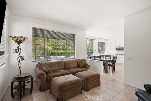 25 Belfort, Newport Coast CA: https://media.crmls.org/medias/8c52955b-ce6a-42e1-8c92-c4c9377de9f2.jpg