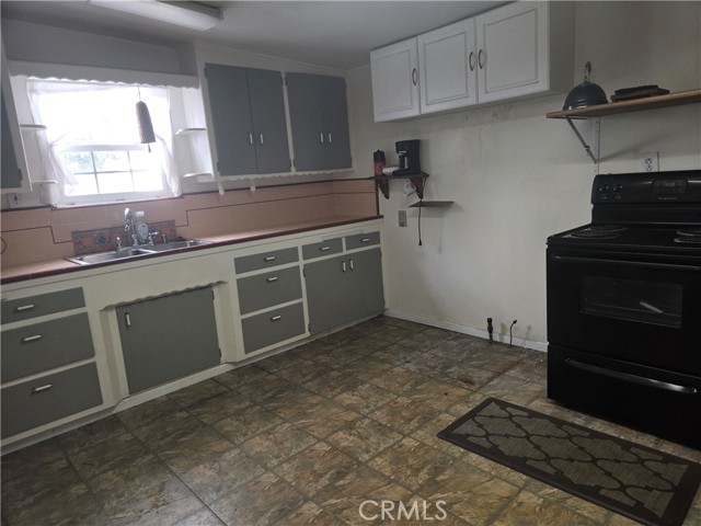 Detail Gallery Image 7 of 13 For 3701 E Ransom St, Long Beach,  CA 90804 - 3 Beds | 1 Baths