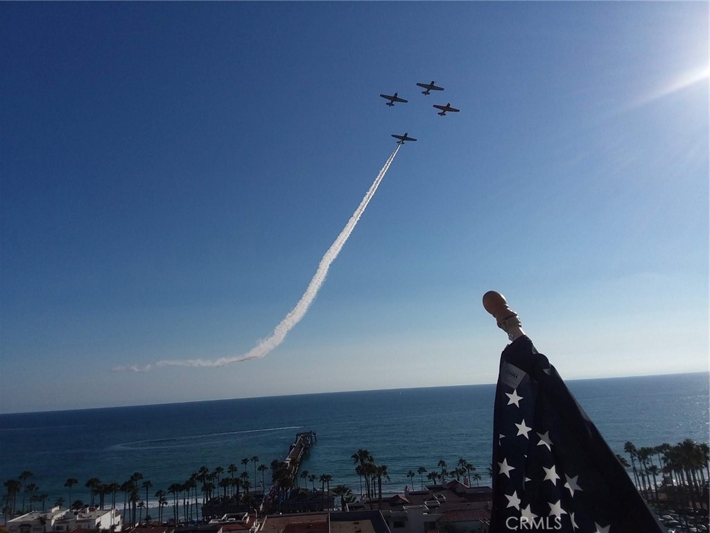 https://media.crmls.org/medias/8c55279a-43b3-4b70-90af-a0553f6bd975.jpg?preset=X-Large