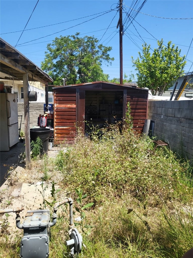 https://media.crmls.org/medias/8c55356b-bd81-4949-9509-63b99ce7ceb3.jpg?preset=X-Large