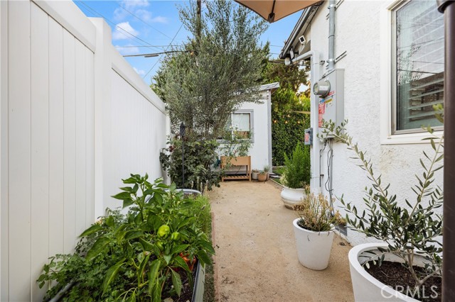 3 Bed Home for Sale in Los Angeles, California