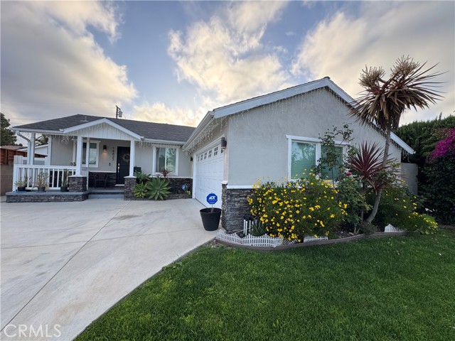 Detail Gallery Image 3 of 61 For 14825 Cranbrook Ave, Hawthorne,  CA 90250 - 4 Beds | 3 Baths