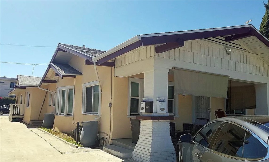 605 N Hobart Boulevard, Los Angeles, California 90004, ,Residential Income,For Sale,605 N Hobart Boulevard,CRPW24187248