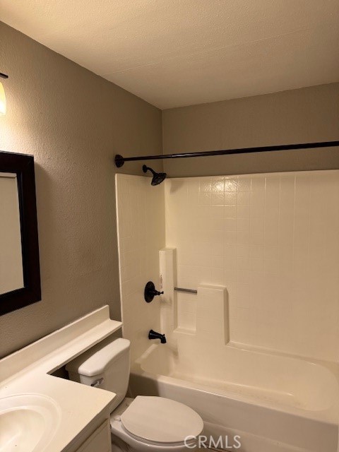 Detail Gallery Image 12 of 25 For 440 W 5th St #102,  Long Beach,  CA 90802 - 2 Beds | 2 Baths