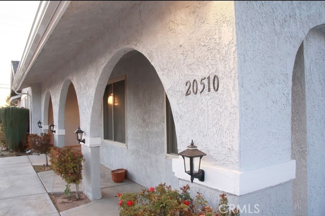 Detail Gallery Image 3 of 32 For 20510 Shawnee Rd, Apple Valley,  CA 92308 - 4 Beds | 2 Baths