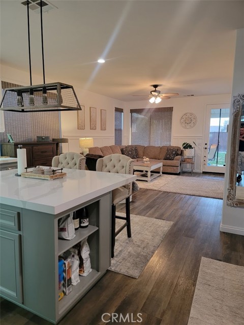 7819 Hagen Circle, Hemet CA: https://media.crmls.org/medias/8c584bc7-9770-4162-b6df-2c2743206f58.jpg