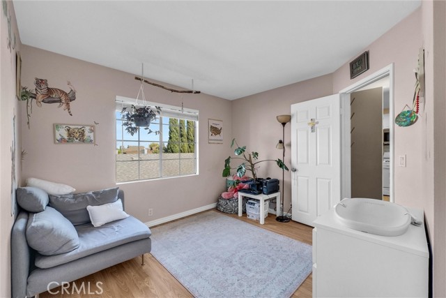 1875 W Falmouth Avenue, Anaheim CA: https://media.crmls.org/medias/8c5995bd-bd1a-41d4-b9a7-86e9ad007246.jpg