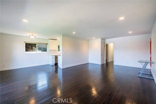 Detail Gallery Image 7 of 39 For 1601 Veteran Ave #301,  Los Angeles,  CA 90024 - 2 Beds | 2 Baths