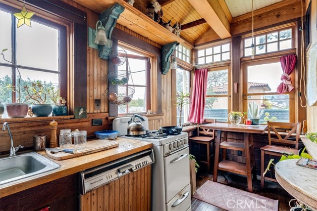 Detail Gallery Image 22 of 26 For 687 Islay, San Luis Obispo,  CA 93401 - – Beds | – Baths