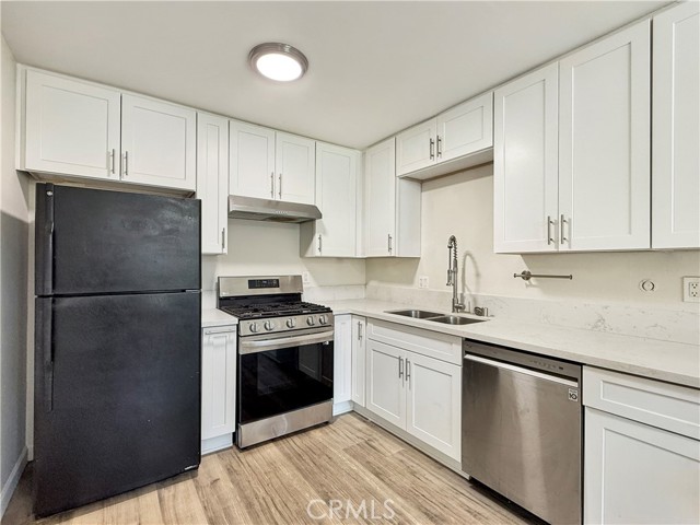 Detail Gallery Image 4 of 12 For 3124 Topaz Ln #B,  Fullerton,  CA 92831 - 2 Beds | 1 Baths